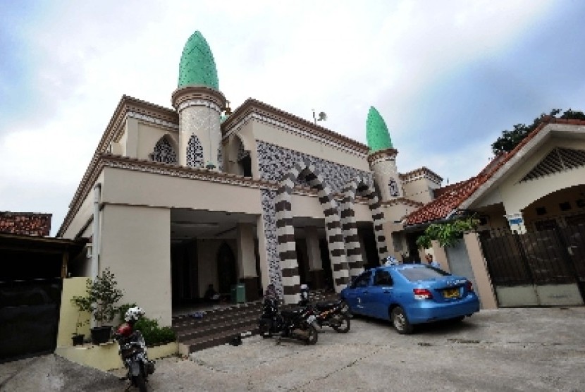 Masjid Jamik Asy-Syudaha, Jakarta Selatan.