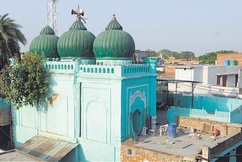 masjid jin, di salah satu kota di India.
