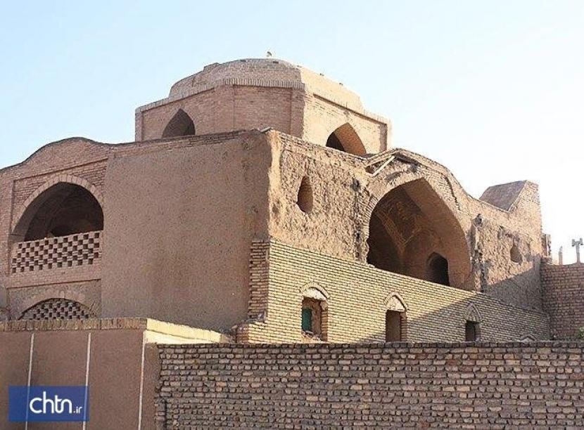 Masjid dari Era Kejayaan Safawi di Iran akan Direnovasi. Masjid Khosro di Iran merupakan salah satu mahakarya arsitektur yang dibangun di era Dinasti Safawi (1501-1736). Kini, masjid yang berada di kota kuno oasis Ardestan, provinsi Isfahan tengah, itu akan kembali seperti ke masa kejayaannya.