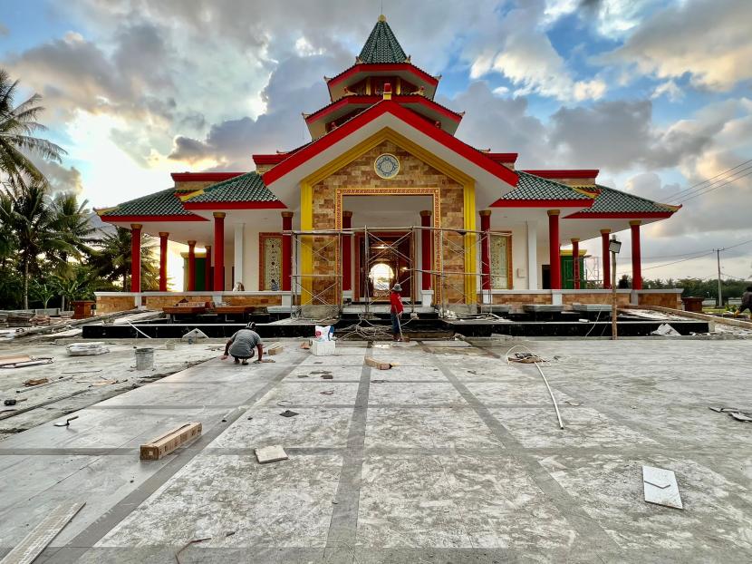 Masjid Muhammad Ceng Ho di Sulawesi Barat.