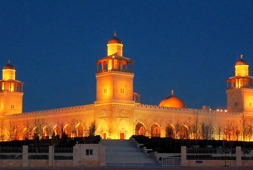  Masjid Raja Hussein di Amman, Yordania. Yordania Buka Masjid untuk Tempat Berlindung Warga dari Cuaca Buruk