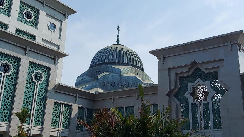 Masjid Raya JIC Gelar Sholat Jumat Berkapasitas 50 Persen. Masjid Raya Jakarta Islamic Center (JIC) di Koja, Jakarta Utara. 