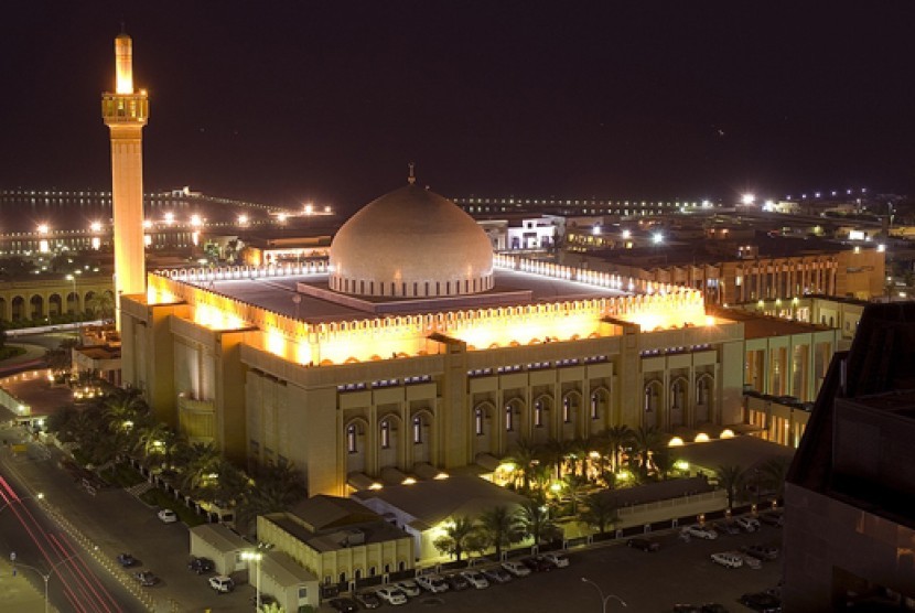 Pandemi Mereda, Kuwait Siap Helat Sholat Jumat Kembali. Masjid Raya Kuwait
