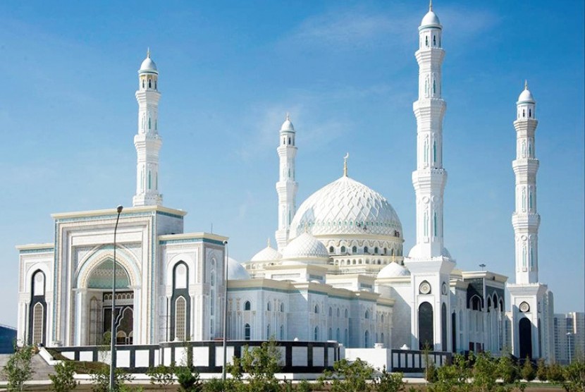 Ornamen Khas Lokal di Masjid Hazrat Sultan Kazakhstan. Masjid Sultan Hazrat di Kazakhstan