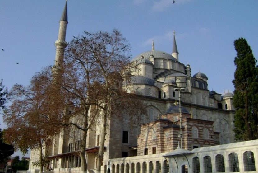 Muhammad Al-Fatih, Sang Penakluk Konstantinopel. Masjid Sultan Mehmet II