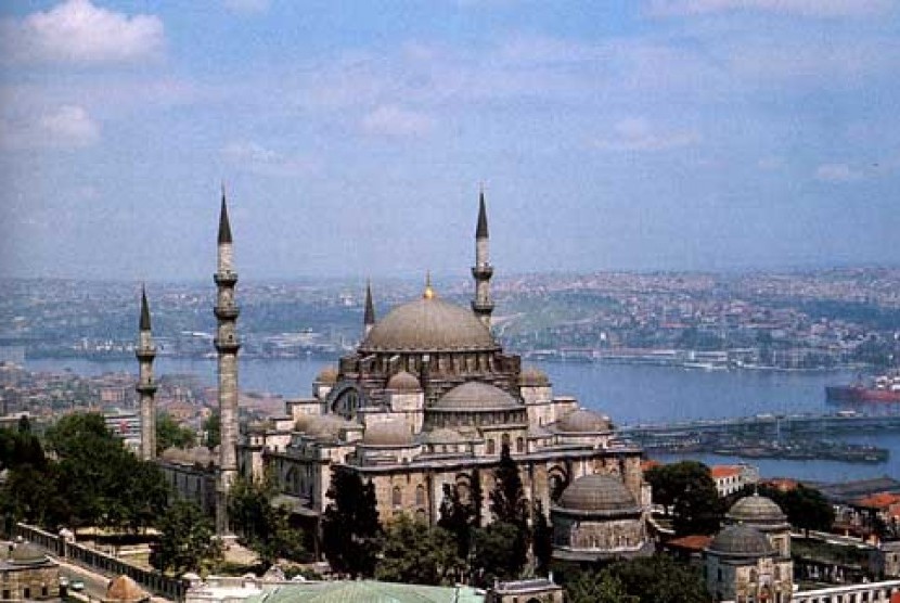 Masjid Sultan Sulaiman di Turki.