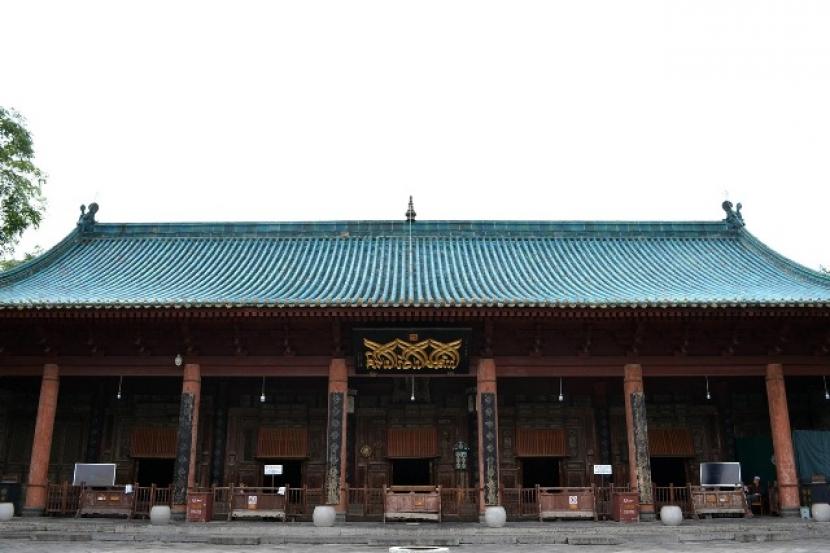 Banyak berdiri masjid bersejarah di wilayah China pada abad belasan. Masjid Xian China