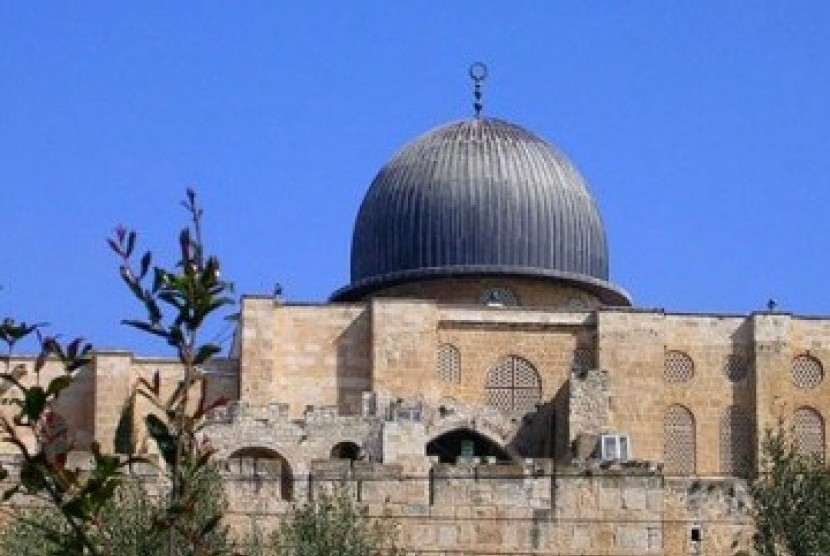 Masjidil Aqsha, dimanipulasi Yahudi dengan Kubah Shakhrah.( hotelsofjerusalem.com)