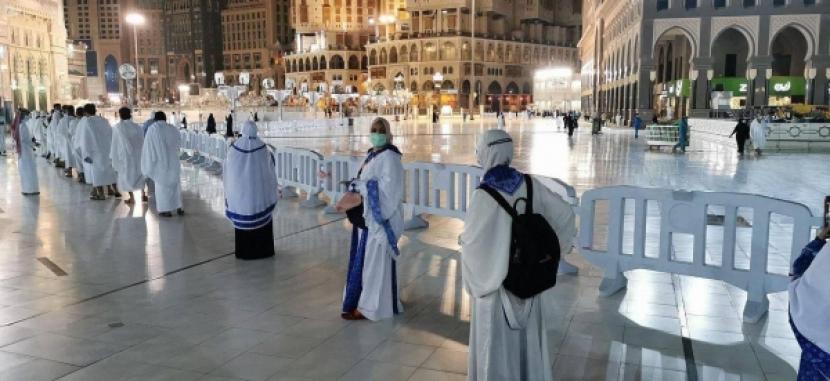 Masjidil Haram menerima kedatangan jamaah umrah gelombang pertama dari luar Arab Saudi