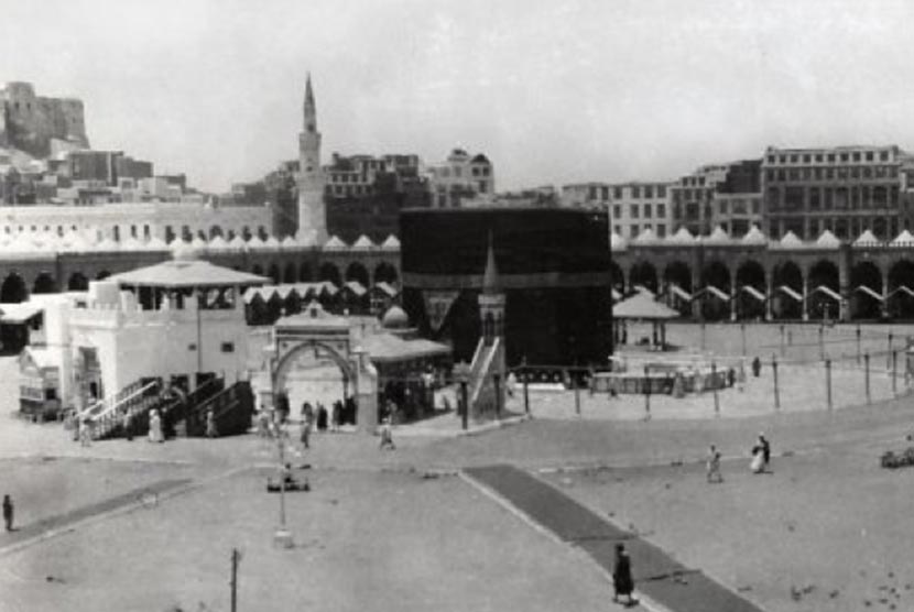 Sejarah Wabah di Dunia Islam. Masjidil Haram tahun 1925. Ilustrasi