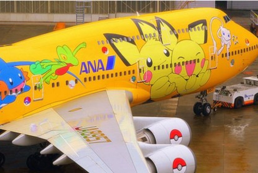  Maskapai All Nipon Airways (ANA) memiliki tradisi melukisi badan pesawatnya. Sebagai perayaan ulang tahun ke-60 maskapai asal Jepang ini menggelar kontes desain pesawat di mana desain pemenang akan dilukiskan pada badan Boein 767-300