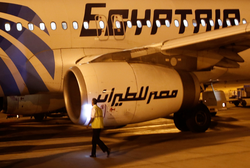  Maskapai EgyptAir