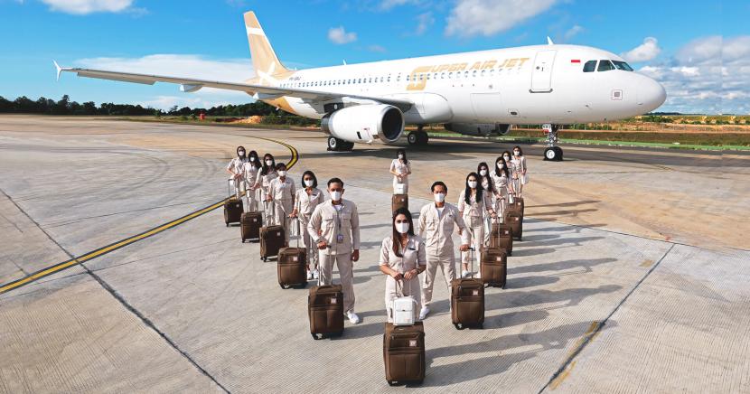Maskapai Super Air Jet saat ini sedang mempersiapkan rencana untuk penerbangan perdana melayani penumpang berjadwal. Super Air Jet akan memulai layanan ke destinasi super favorit Indonesia, yakni Jakarta, Padang, Batam, Medan, dan Pontianak.