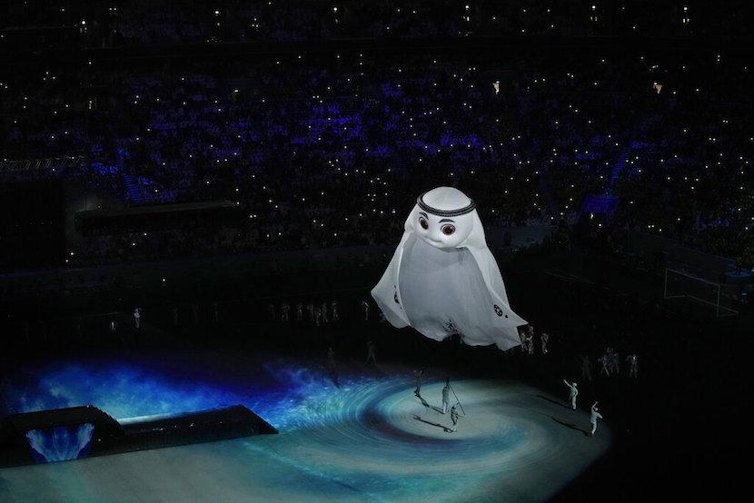  Maskot Piala Dunia Qatar, Laeeb, ditampilkan saat upacara pembukaan Piala Dunia Qatar 2022 di Stadion Al Bayt di Al Khor, Qatar (ilustrasi). Qari membacakan surat Al Hujurat ayat 13 pada pembukaan Piala Dunia  