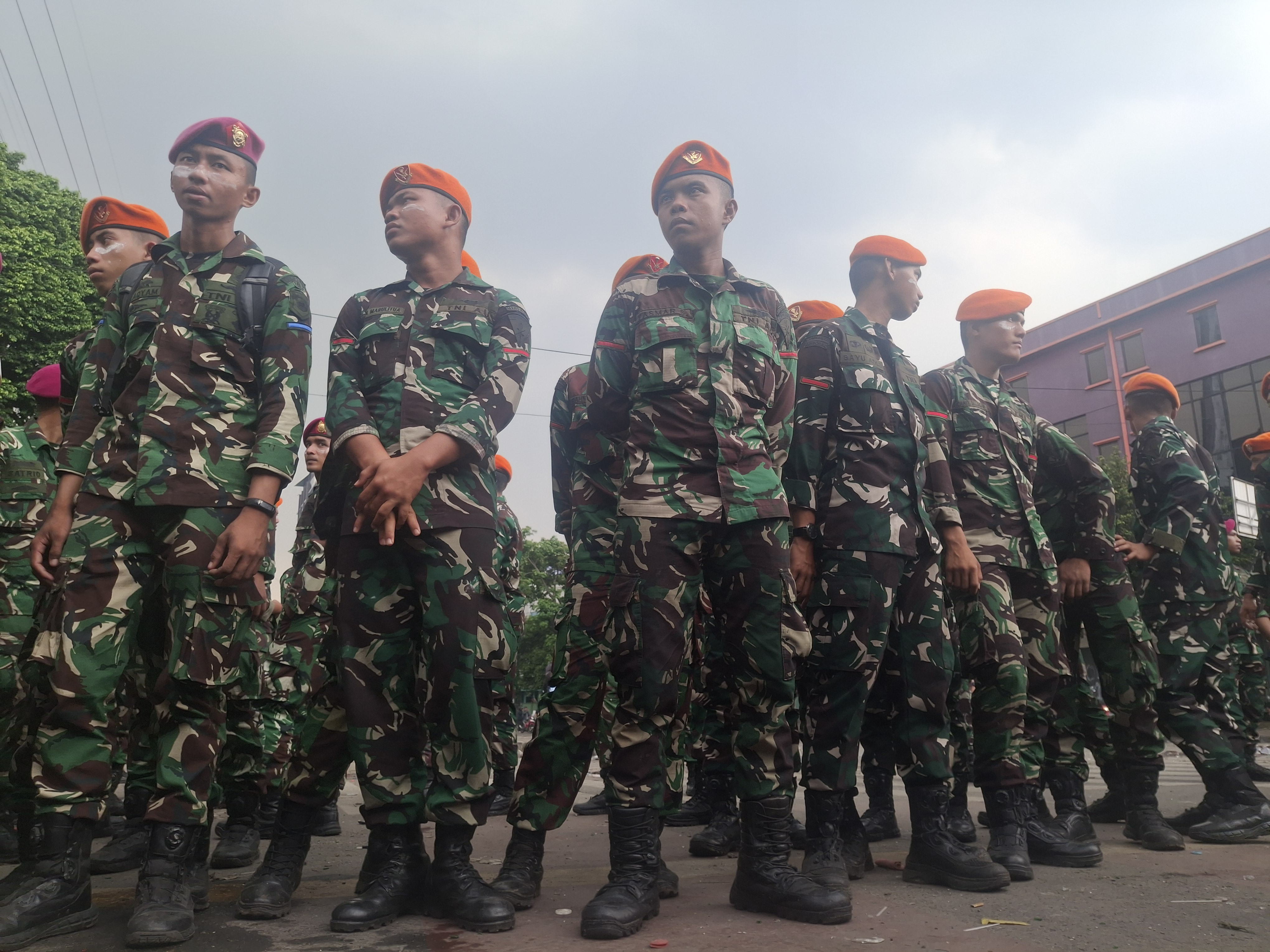 Sambangi Massa Aksi di Kwitang, Pangkostrad: Aspirasi Sudah Dipenuhi