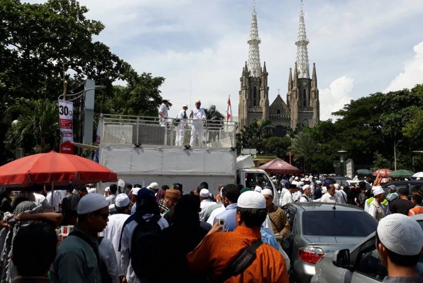 Massa aksi longmarch yang akan dilakukan Gerakan Nasional Pengawal Fatwa (GNPF) MUI, Jumat (28/4).