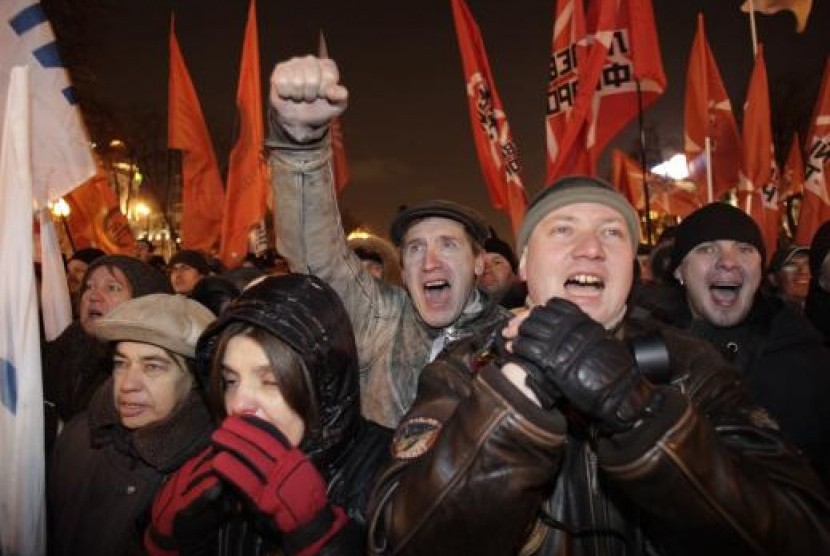 Massa oposisi Rusia berunjuk rasa menentang pemerintahan Putin