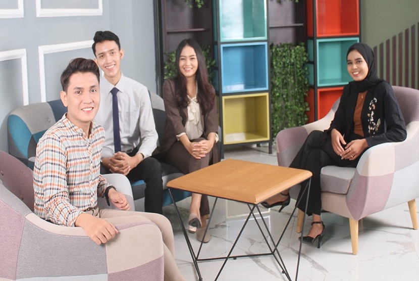Masuk dalam pemeringkatan UniRank, Universitas BSI di peringkat ke-11 sebagai kampus terbaik di Jakarta mewajibkan seluruh mahasiswa tersertifikasi dalam keahliannya sesuai program studi yang dipilih.