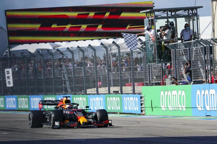 Max Verstappen memenangi GP AS di Circuit of the Americas (COTA), Ahad (24/10).