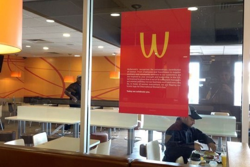 McDonald's ubah logo 