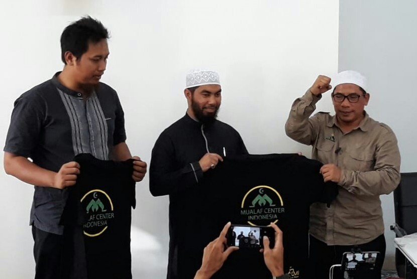MCI (Mualaf Center Indonesia) Kediri hari Ahad, 06 Januari 2019 dilaunching oleh Ketua MCI Jawa Timur, Agung Heru Setiawan.