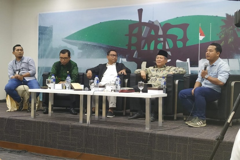 Media Center Parlemen  menggelar diskusi bertajuk 'Musyawah Mufakat untuk Pimpinan MPR' di Kompleks Parlemen, Senayan, Jakarta, Senin (22/7). 