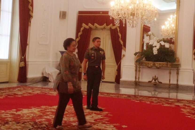 Mega bertemu Presiden Jokowi di Istana Merdeka, Jakarta, Senin (21/11).