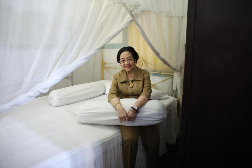 Megawati Kunjungi Rumah Pengasingan Bung Karno di Ende