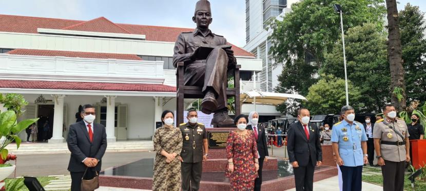 Megawati saat hadir di acara peresmian Patung Proklamator RI Bung Karno di Gedung Lemhannas, Jakarta, Kamis (20/5). 