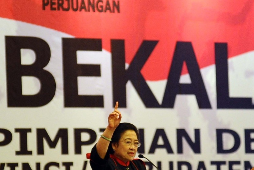 Megawati Soekarnoputri berbicara saat memberi pembekalan calon ketua wakil ketua DPRD kota/kabupaten dan provinsi PDI Perjuangan seluruh Indonesia,Jakarta, Rabu (13/8) 