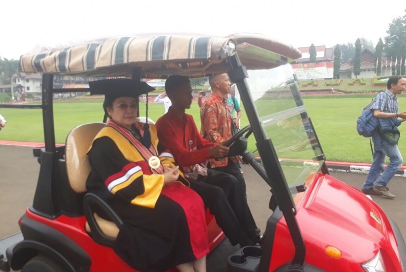 Megawati Soekarnoputri di kampus IPDN, Jatinangor, Kamis (8/3).