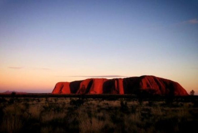 Bukit batu Uluru. 