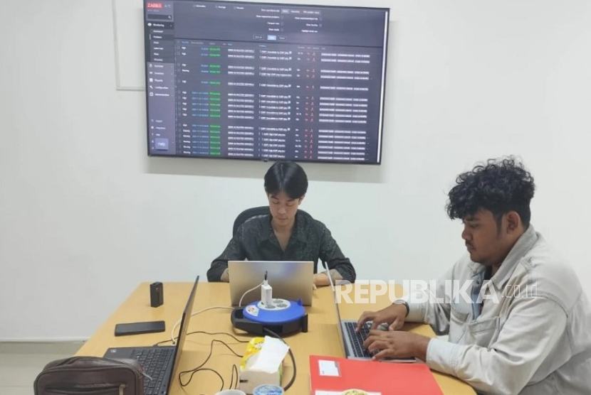 Melalui program IEP 3+1, UNM mengantarkan mahasiswanya, Iman Maulana magang di PT Mitra Sinergi Jayaabadi. Program ini dirancanng untuk memperkuat kesiapan karier mahasiswa. 