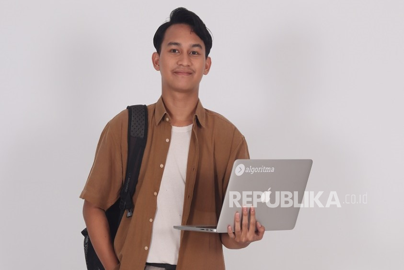 Kerja Jalan, Kuliah Lanjut! Kelas Karyawan UNM Kampus Margonda Jadi Solusi Profesional Muda