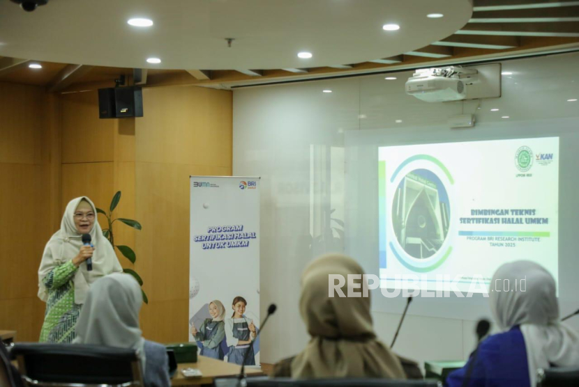 Melalui BRI Peduli, BRI memfasilitasi UMKM dengan memberikan pelatihan dan pendampingan sertifikasi halal.