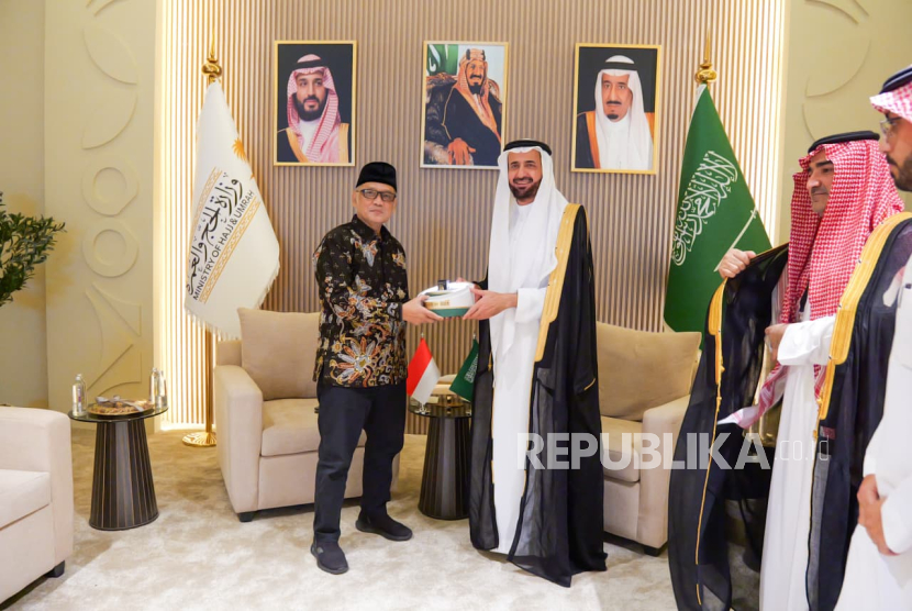 Kemenhaj Indonesia-Saudi Teken MoU Haji 2026, Resmi Dapat Kuota 221 Ribu Jamaah  