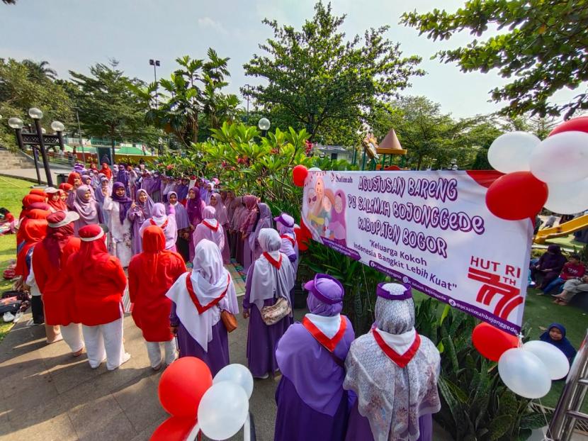 Memperingati HUT Kemerdekaan RI Ke-77, Pimpinan Cabang Persaudaraan Muslimah (PC Salimah) Bojonggede, Kabupaten Bogor,