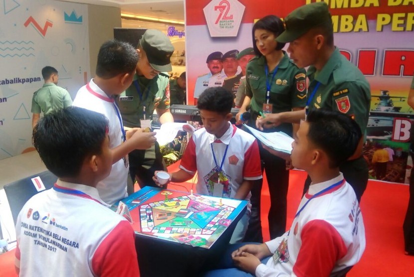 Memperingati HUT TNI ke-72, Kodam VI/Mulawarman mengadakan berbagai kegiatan yang bertema wawasan kebangsaan. Salah satunya adalah lomba permainan Matematika Bela Negara. 