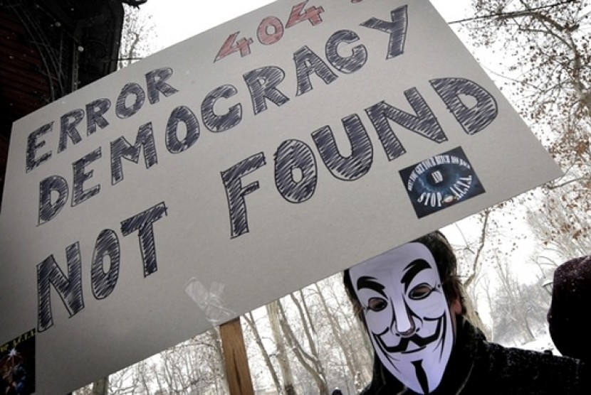 Memperjuangan demokrasi dan keadilan HAM, salah satu tujuan Hacktivisme (ilustrasi)
