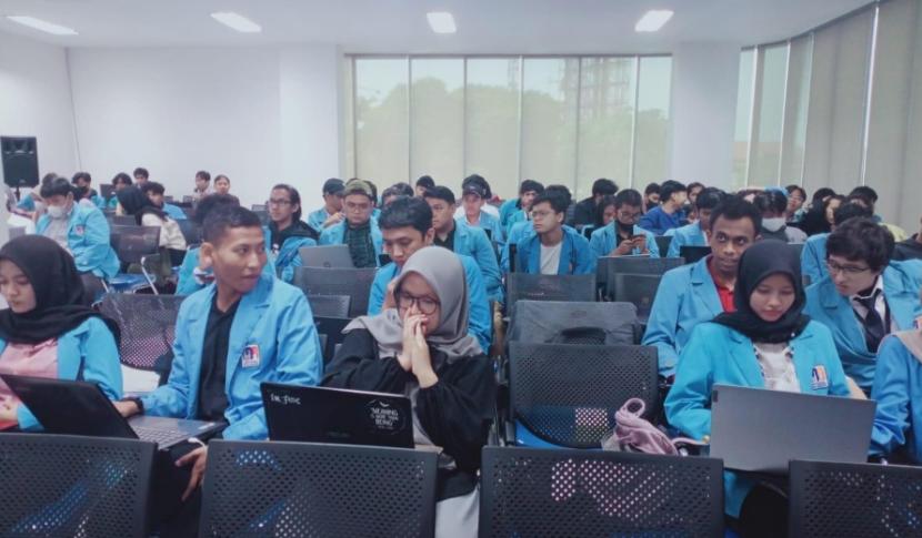 mempraktikkan teknik-teknik pengolahan data menggunakan berbagai fitur Excel