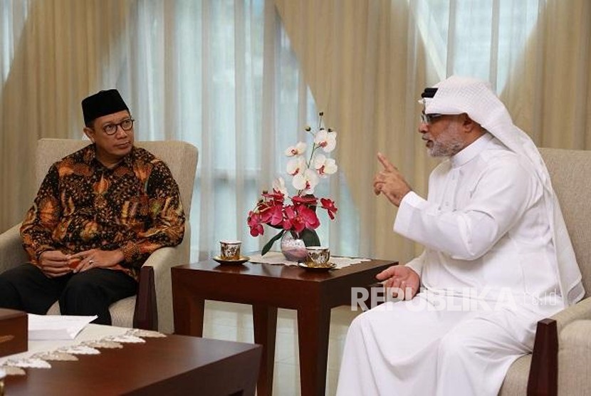 Menag Lukman Hakim Saifuddin dan Dubes Arab Saudi untuk Indonesia Osama bin Muhammed Abdullah al-Shuaibi 