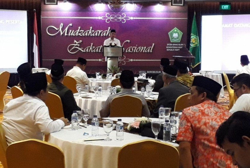 Menag Lukman memberi sambutan pada Muzakarah Zakat Nasional di Jakarta (Foto: Kemenag.go.id)