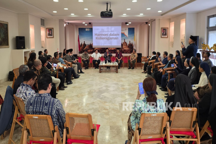 Menag Bahas Kerukunan dan Ekoteologi Saat Dialog Bersama Imam dan Biarawati di Italia