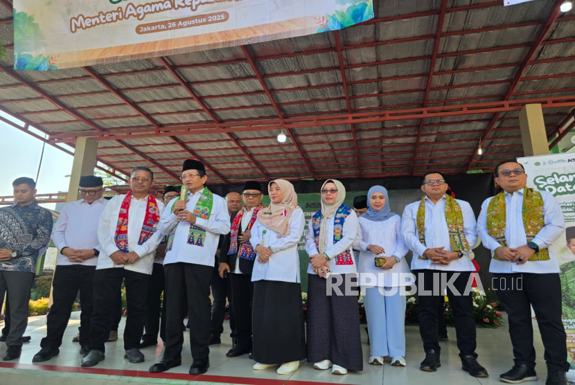 Menag Nasaruddin Umar usai memantau pelaksanaan Program MBG di MTSN 6, Jakarta Timur, Selasa (26/8/2025).
