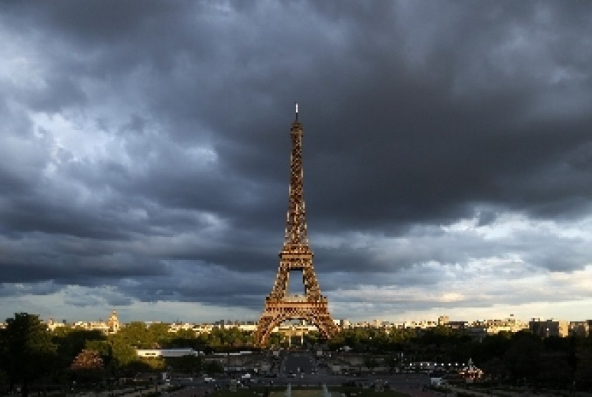 Menara Eiffel di Paris, Prancis.