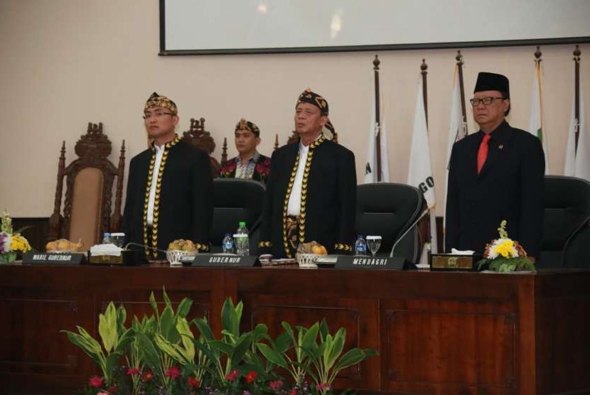 Mendagri Tjahjo Kumolo menghadiri Hari Ulang Tahun (HUT) Provinsi Banten ke-18 di Kawasan Pusat Pemerintahan Provinsi Banten (KP3B), Serang, Banten, Kamis, (4/10) 