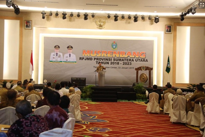 Mendagri Tjahjo Kumolo saat memberi sambutan di acara Musrenbang RPJMD Provinsi Sumatera Utara di Tiara Convention Center Medan, Selasa (22/1).