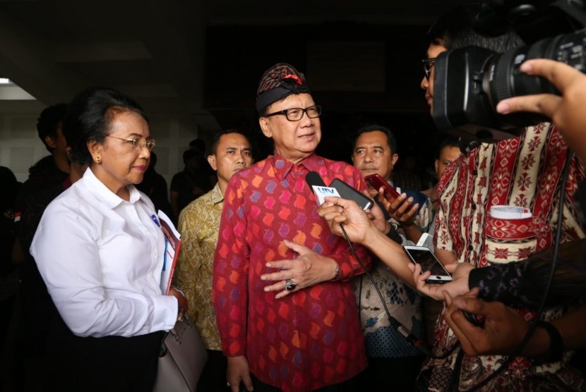 Mendagri Tjahjo Kumolo saat memberi sambutan Seminar Nasional 2018 Ilmu Politik yang digelar Universitas Udayana, Bali