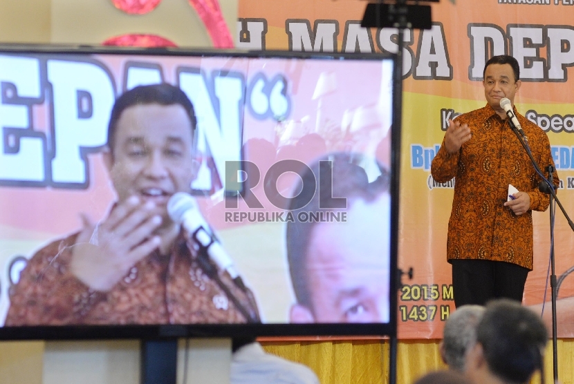 Mendikbud Anies Baswedan saat peresmian gedung baru SMPIT-SMAIT Insan Mandiri Cibubur, Bekasi, Jab (Republika/Yasin Habibi)ar (21/12).  