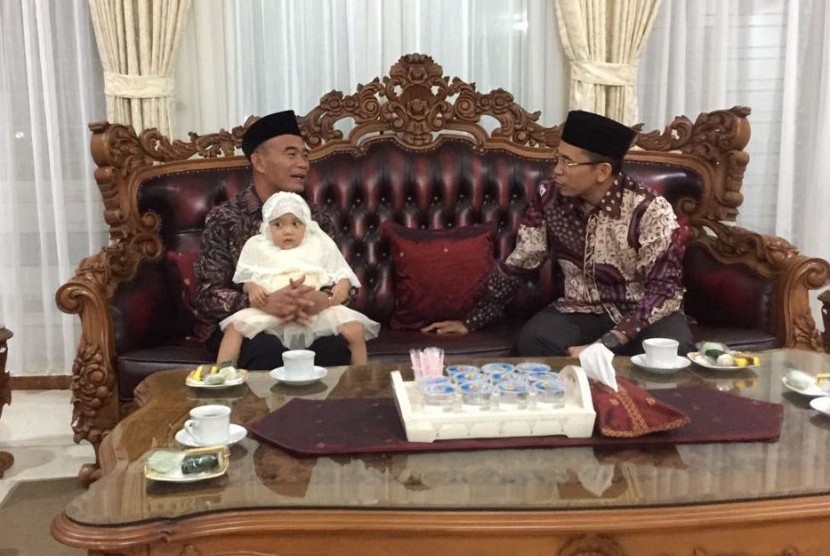 Mendikbud Muhadjir Effendy bertemu dengan Gubernur NTB Tuan Guru Bajang.